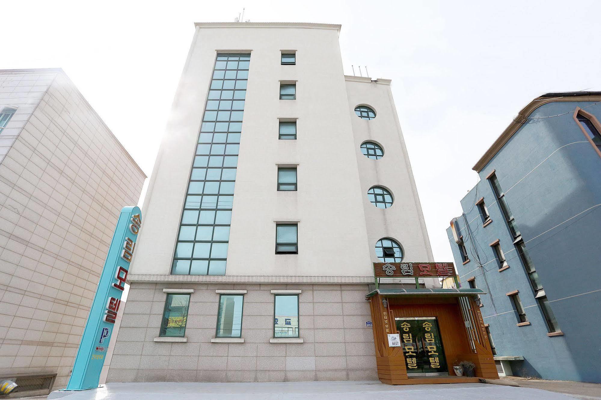 Songrim Motel Сокчо Екстериор снимка
