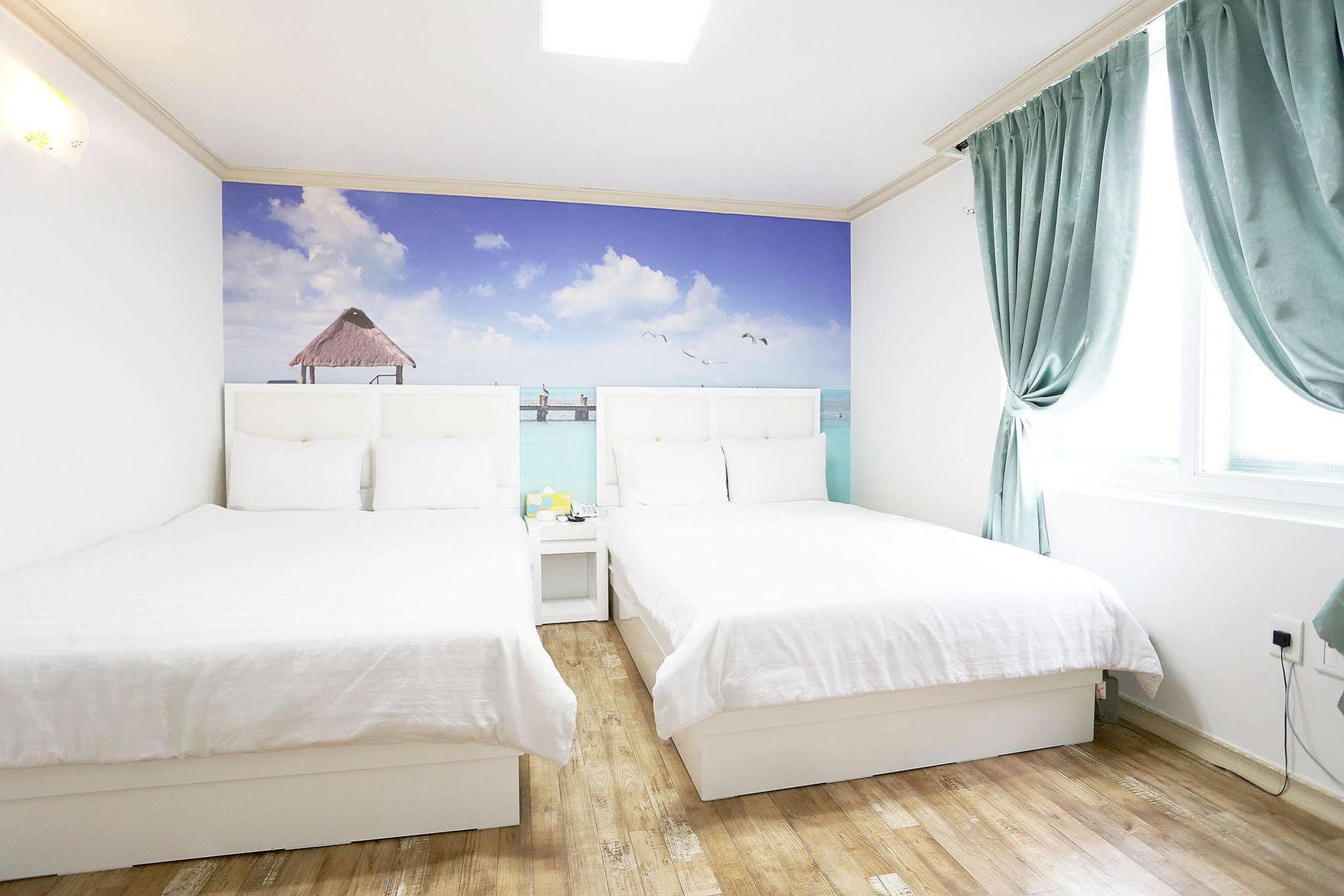 Songrim Motel Сокчо Екстериор снимка